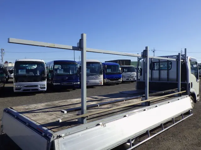 いすゞ エルフ 2RG-NPR88AR(2WD)の写真33