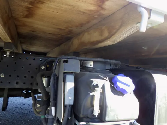 いすゞ エルフ 2RG-NPR88AR(2WD)の写真41