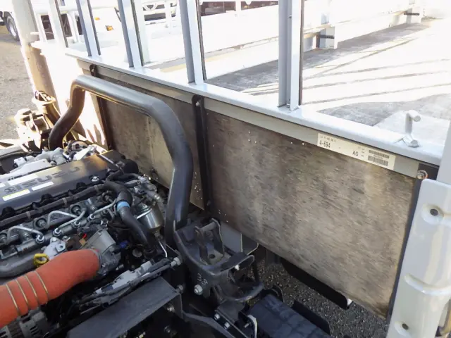 いすゞ エルフ 2RG-NPR88AR(2WD)の写真42