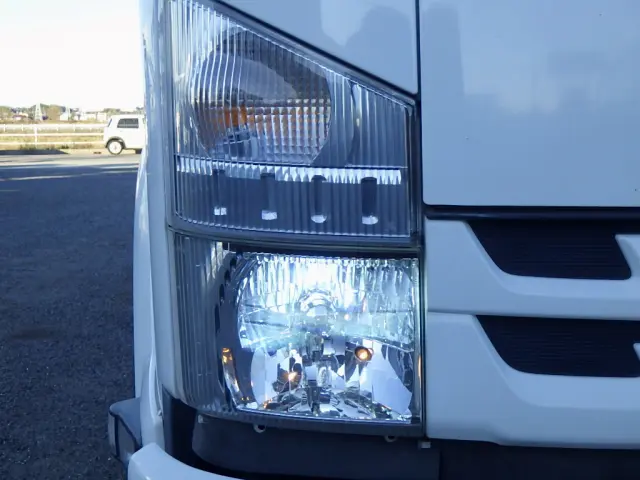 いすゞ フォワード TKG-FRR90S2(2WD)の写真24
