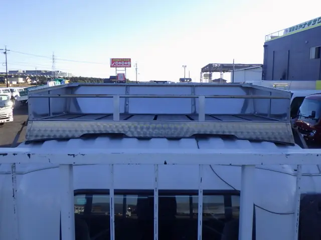 いすゞ フォワード TKG-FRR90S2(2WD)の写真32