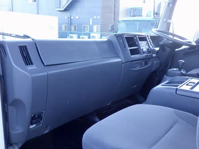 いすゞ フォワード TKG-FRR90S2(2WD)の写真43