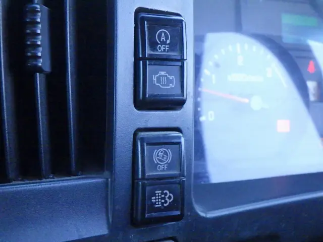 いすゞ フォワード TKG-FRR90S2(2WD)の写真47