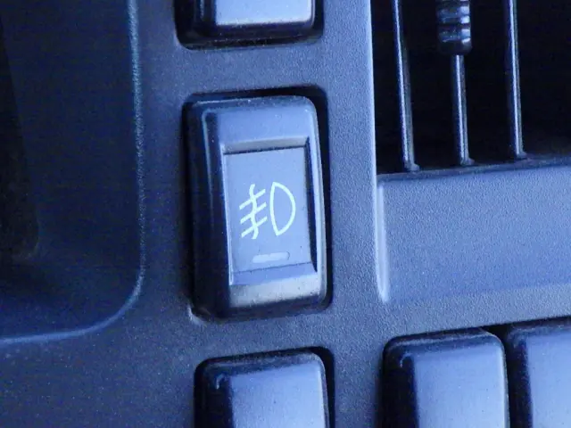 いすゞ フォワード TKG-FRR90S2(2WD)の写真48