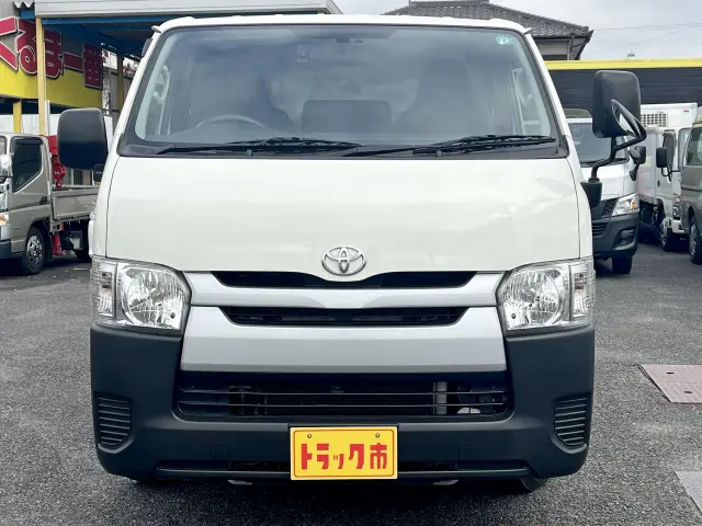 トヨタ ハイエースレジアス QDF-KDH201V(2WD)の写真2