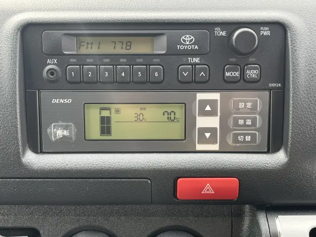 トヨタ ハイエースレジアス QDF-KDH201V(2WD)の写真24