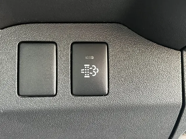 トヨタ ハイエースレジアス QDF-KDH201V(2WD)の写真29