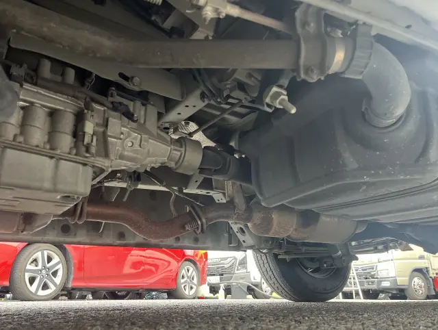 トヨタ ハイエースレジアス QDF-KDH201V(2WD)の写真36