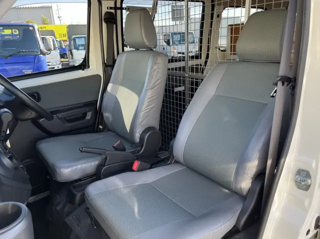 トヨタ タウンエースバン 5BF-S413M(4WD)の写真18