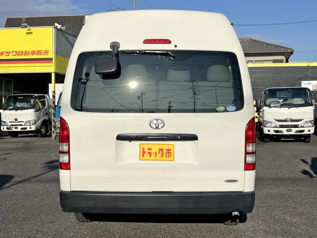 トヨタ ハイエースコミューター QDF-GDH223B(2WD)の写真6