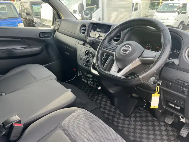 日産 キャラバン 3BF-VR2E26(2WD)の写真18