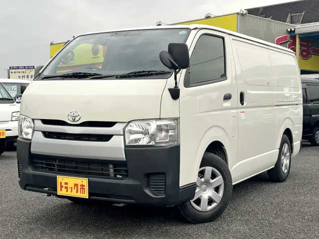 トヨタ ハイエースバン CBF-TRH200V(2WD)の写真1