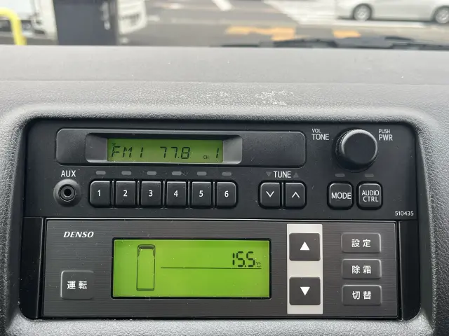 トヨタ ハイエースバン CBF-TRH200V(2WD)の写真24