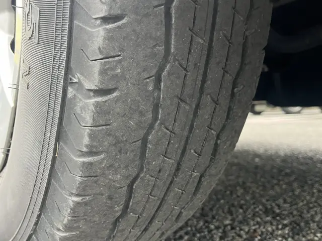 トヨタ ハイエースバン CBF-TRH200V(2WD)の写真40