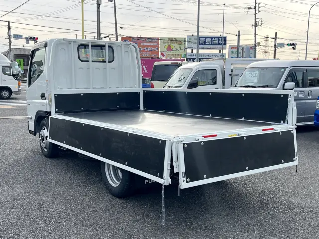 三菱 キャンター 2RG-FBA20(2WD)の写真8