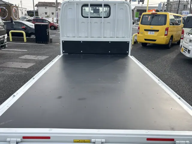 三菱 キャンター 2RG-FBA20(2WD)の写真10