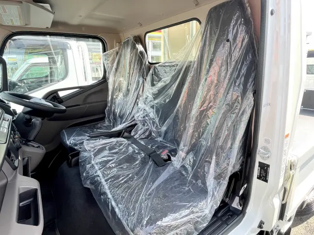 三菱 キャンター 2RG-FBA20(2WD)の写真16