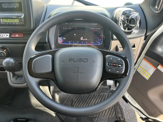 三菱 キャンター 2RG-FBA20(2WD)の写真18