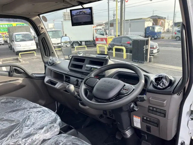 三菱 キャンター 2RG-FBA20(2WD)の写真13