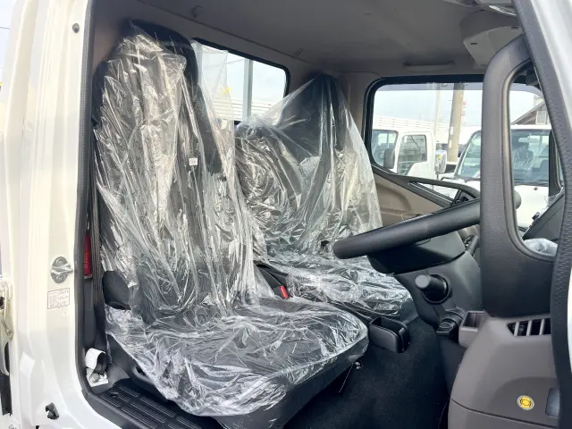 三菱 キャンター 2RG-FBA20(2WD)の写真14