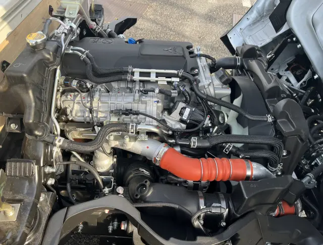 三菱 キャンター 2RG-FBA20(2WD)の写真32