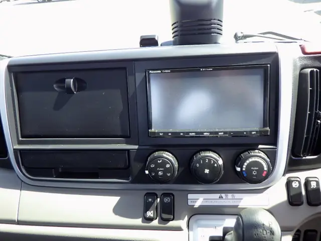 三菱 キャンター 2PG-FED90(2WD)の写真13