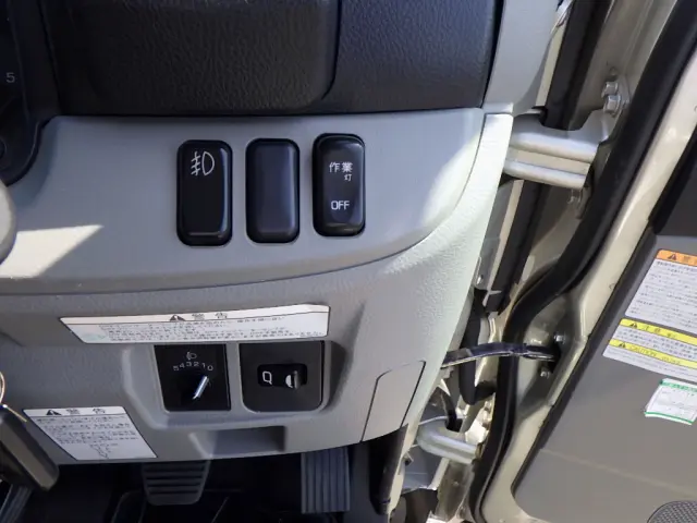 三菱 キャンター 2PG-FED90(2WD)の写真21