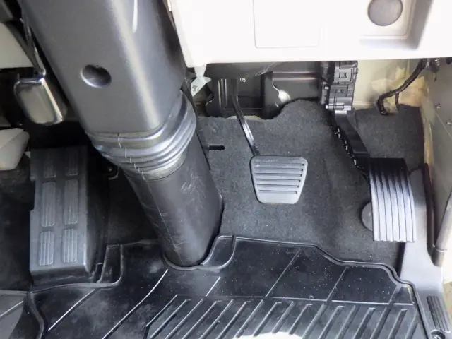 三菱 キャンター 2PG-FED90(2WD)の写真23
