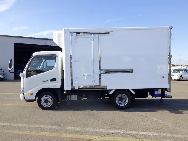 日野 デュトロ TPG-XZC605M(2WD)の写真4