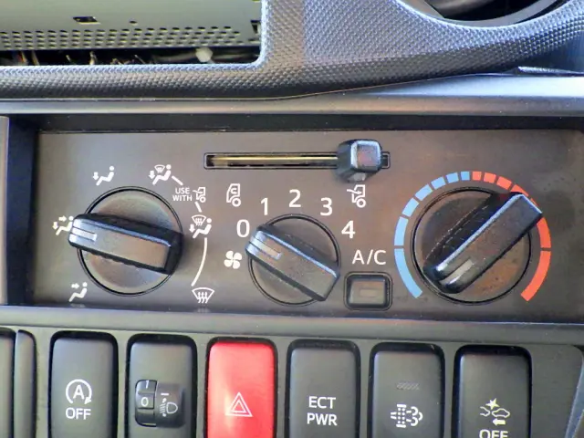 日野 デュトロ TPG-XZC605M(2WD)の写真24