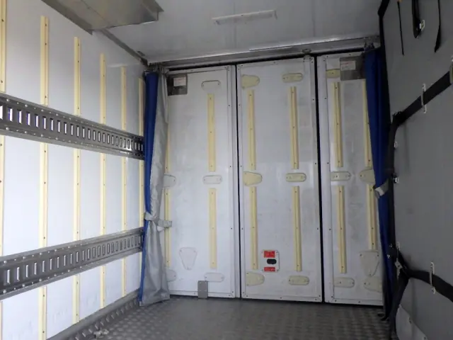 日野 デュトロ TPG-XZC605M(2WD)の写真41