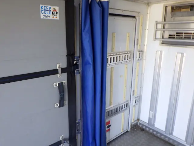 日野 デュトロ TPG-XZC605M(2WD)の写真42