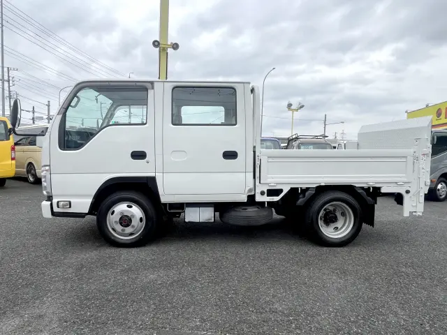 いすゞ エルフ TRG-NJS85A(4WD)の写真4