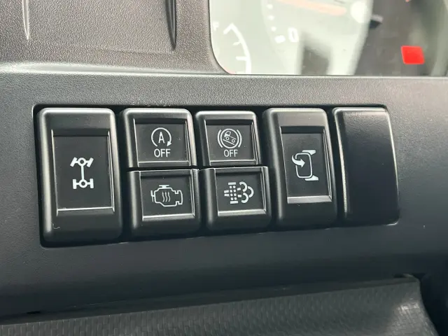 いすゞ エルフ TRG-NJS85A(4WD)の写真25