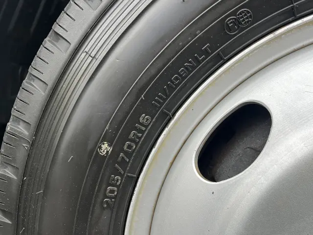 いすゞ エルフ TRG-NJS85A(4WD)の写真45