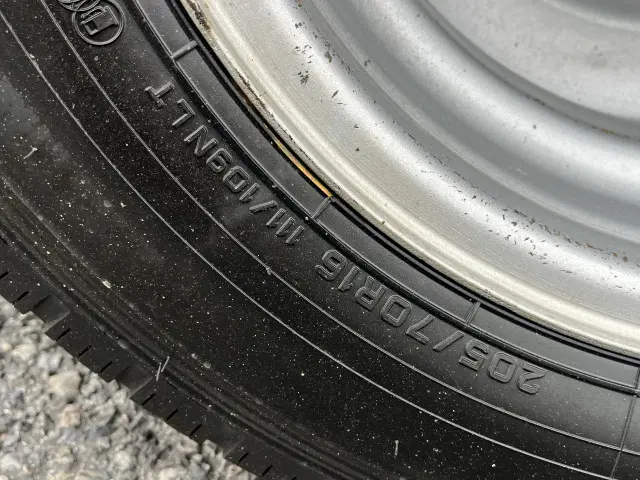 いすゞ エルフ TRG-NJS85A(4WD)の写真48