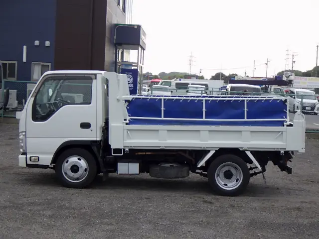 いすゞ エルフ TKG-NJR85AD(2WD)の写真4
