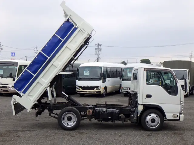 いすゞ エルフ TKG-NJR85AD(2WD)の写真7