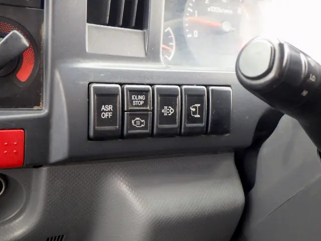 いすゞ エルフ TKG-NJR85AD(2WD)の写真17