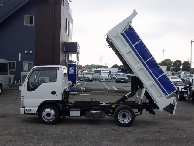 いすゞ エルフ TKG-NJR85AD(2WD)の写真31