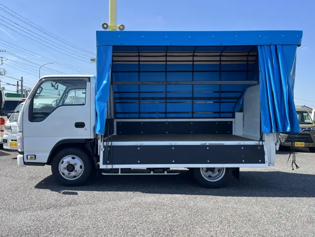 いすゞ エルフ 2RG-NHS88A(4WD)の写真4