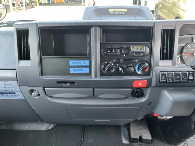 いすゞ エルフ 2RG-NHS88A(4WD)の写真25