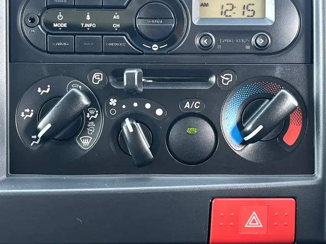 いすゞ エルフ 2RG-NHS88A(4WD)の写真27