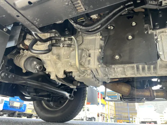 いすゞ エルフ 2RG-NHS88A(4WD)の写真42