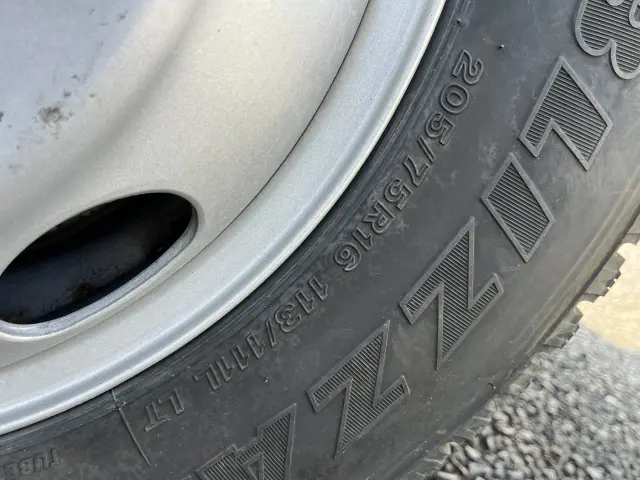 いすゞ エルフ 2RG-NHS88A(4WD)の写真48