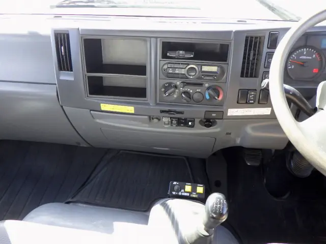 いすゞ フォワード TKG-FRR90S1(2WD)の写真10