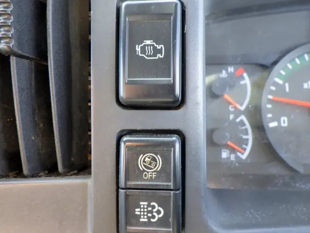 いすゞ フォワード TKG-FRR90S1(2WD)の写真19