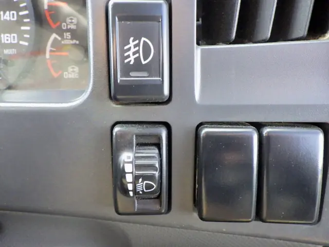 いすゞ フォワード TKG-FRR90S1(2WD)の写真20