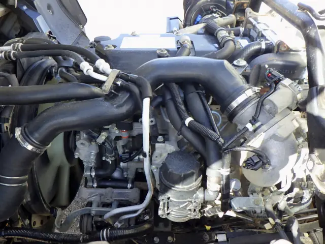 いすゞ フォワード TKG-FRR90S1(2WD)の写真32