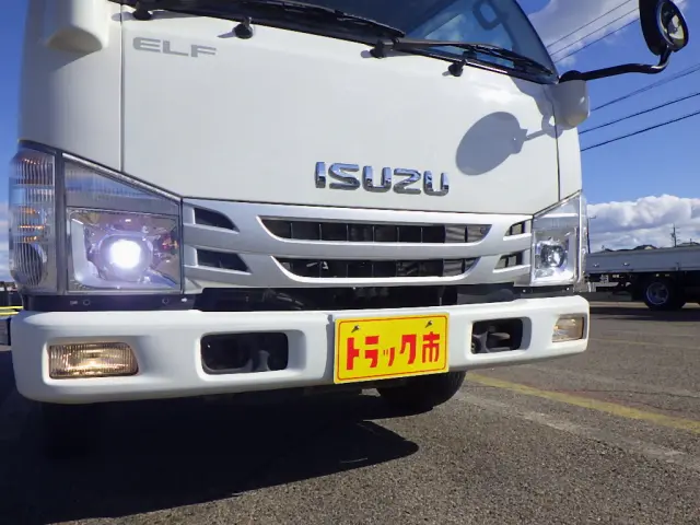 いすゞ エルフ 2RG-NKR88AD(2WD)の写真3